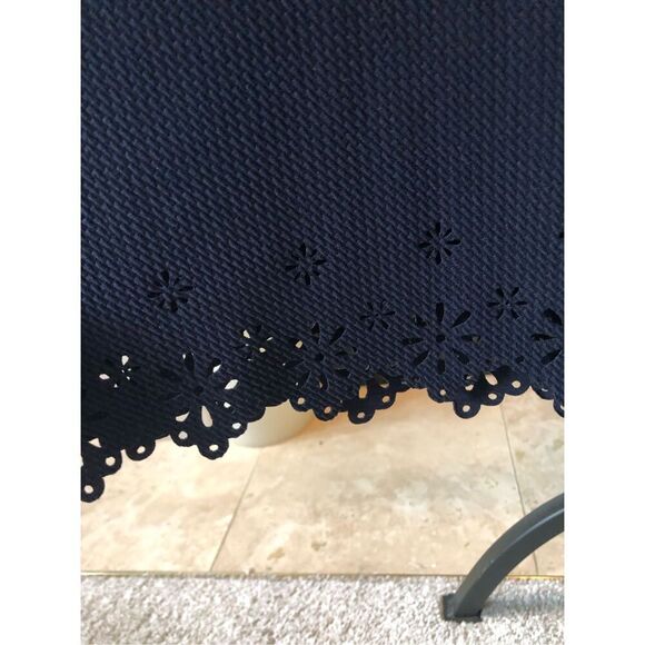 Signature by Robbie Bee Women’s Navy Blue Eye-Hole Floral Bottom Trim Pattern Sl - Picture 2 of 9